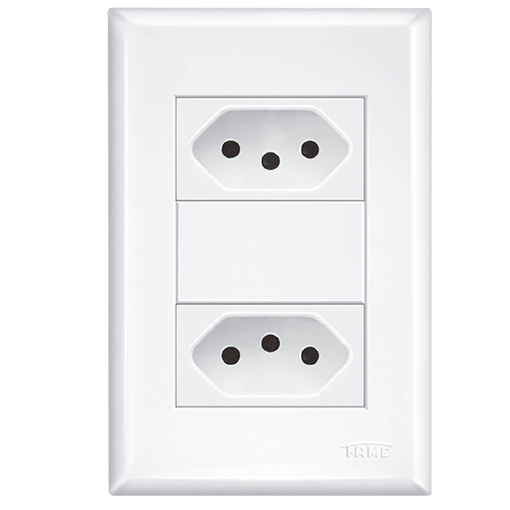 2 Tomadas 2P+T Distanciados 10A 250 Volts Evidence - 2915 - FAME