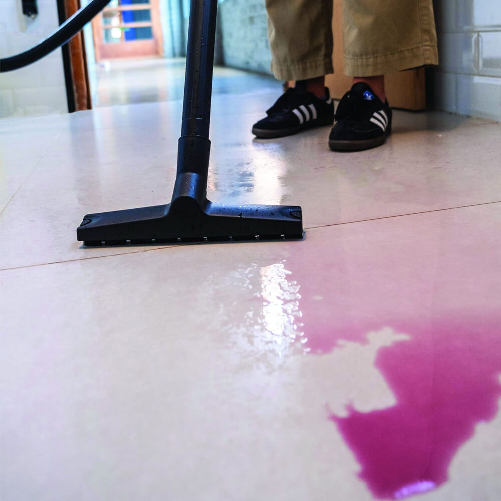 Aspirador de Pó e Água Residencial WDL 1 1500 Watts 10 Litros Plástico 110 Volts - 10983400 - KARCHER - Imagem 9