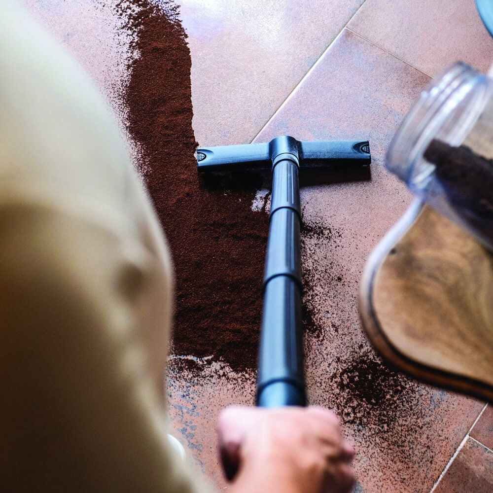 Aspirador de Pó e Água Residencial WDL 1 1500 Watts 10 Litros Plástico 110 Volts - 10983400 - KARCHER - Imagem 11