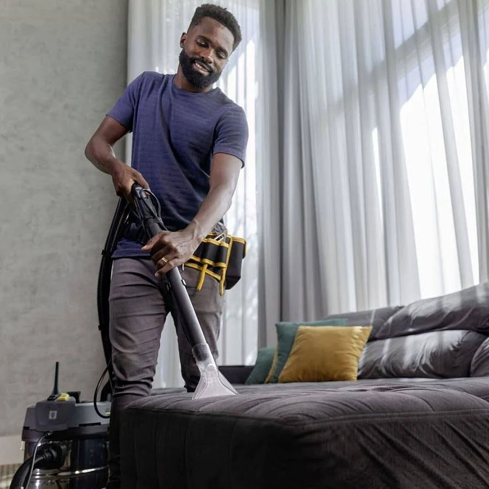 Limpadora Extratora de Estofados Puzzi 4/16 1600 Watts 16 Litros 220 Volts - 11002710 - KARCHER - Imagem 7