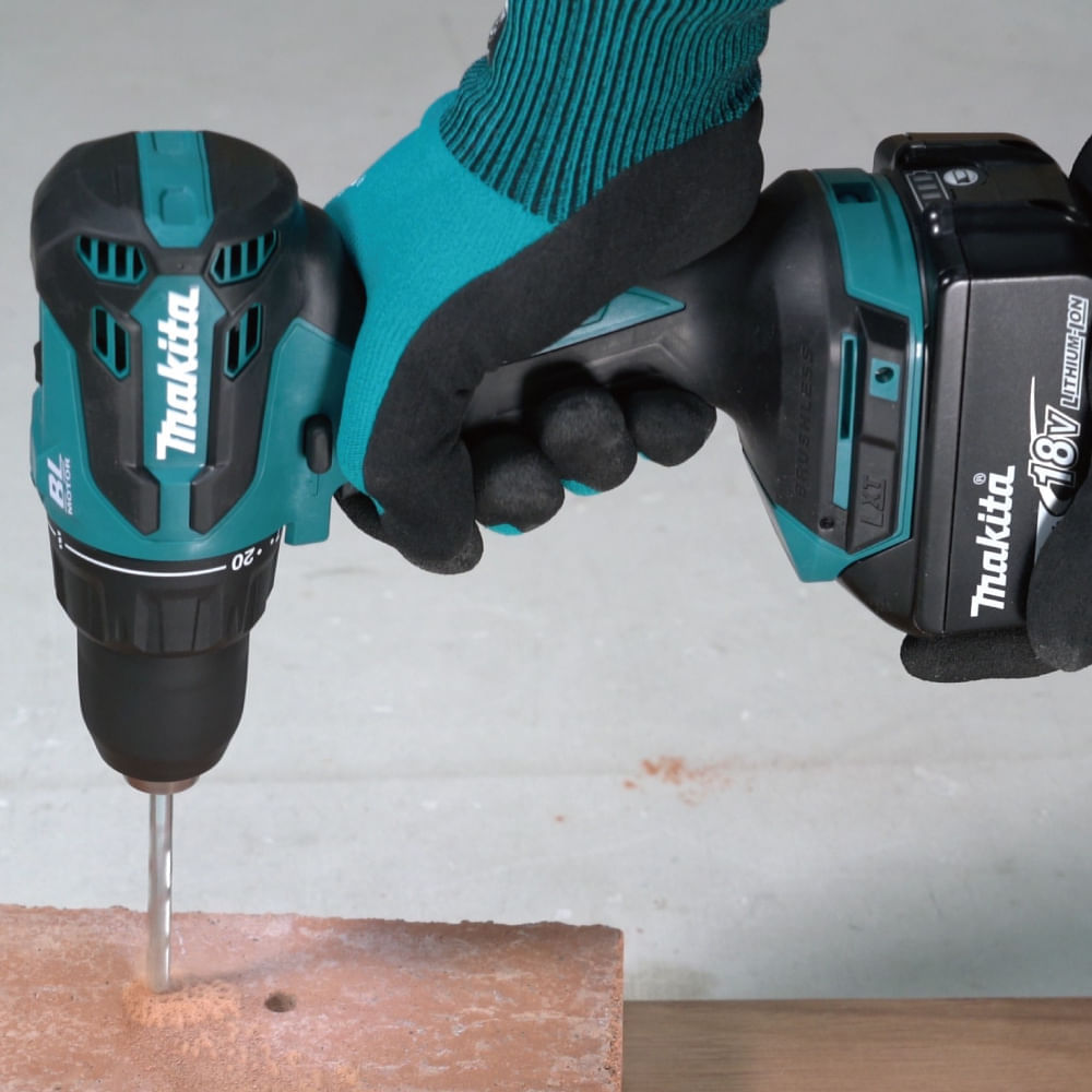 Parafusadeira e Furadeira de Impacto com 2 Baterias 18 Watts - DHP490WVE - MAKITA - Imagem 10